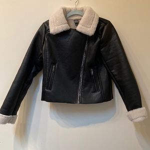 Faux leather warm jacket!